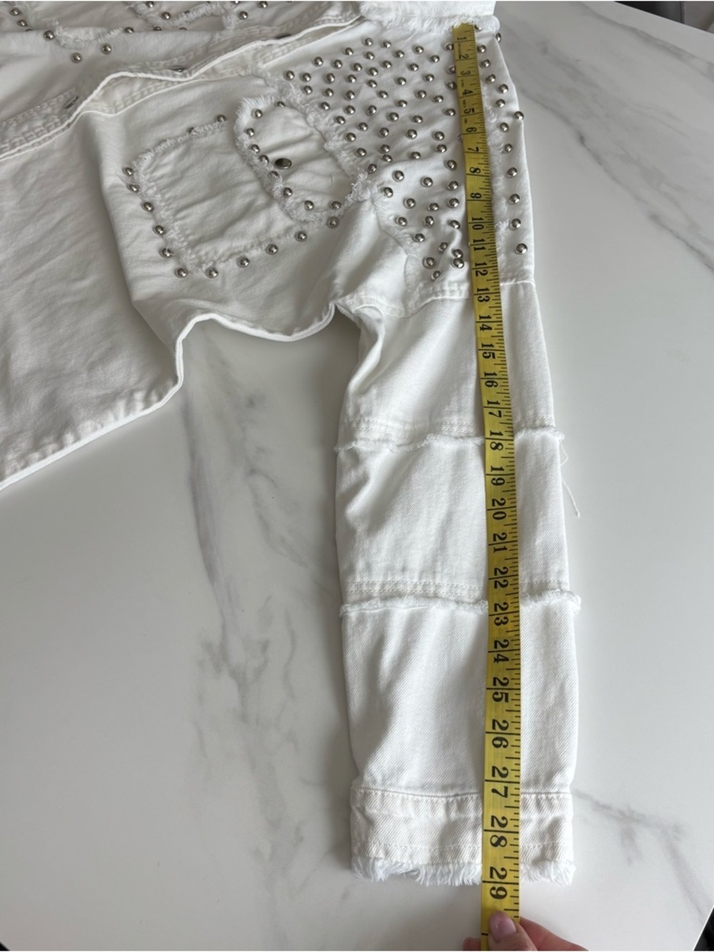 Elan White Distressed Denim Jacket with Stud Details Sz M - Picture 12 of 12